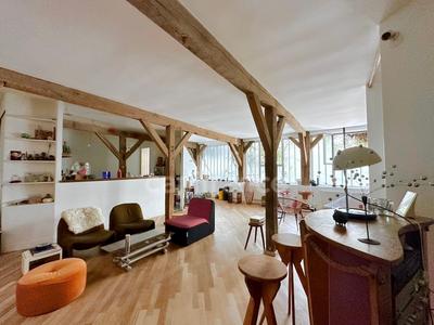 Appartement - 97 m² - 4 pièces