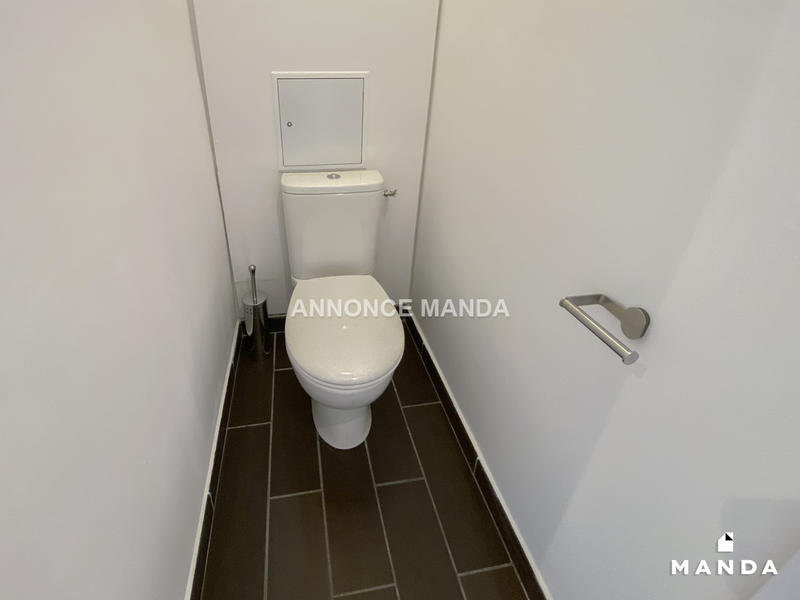 Chambre - 10 m² - 7 pièces