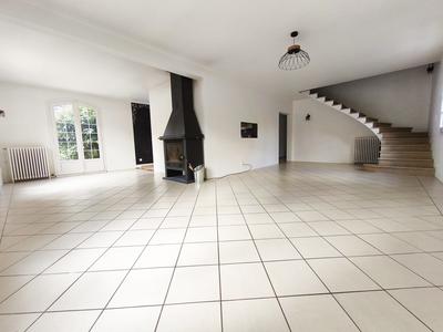 Villa - 222 m² - 7 pièces