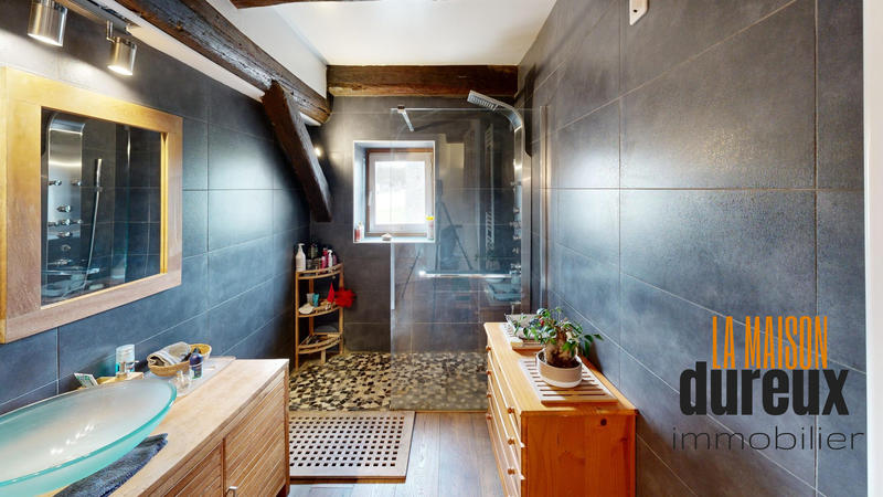 Maison ancienne - 223 m² - 6 pièces