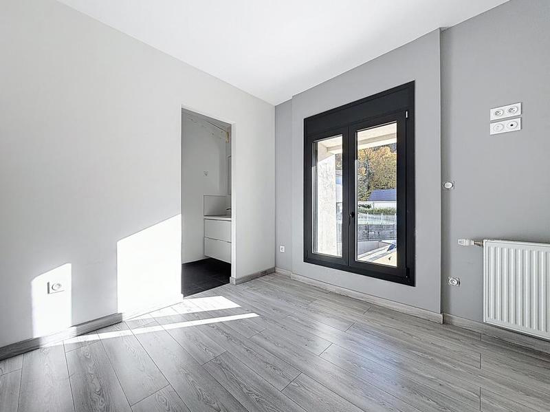 Maison - 195 m² - 6 pièces