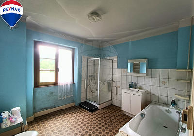 Maison - 122 m² - 7 pièces