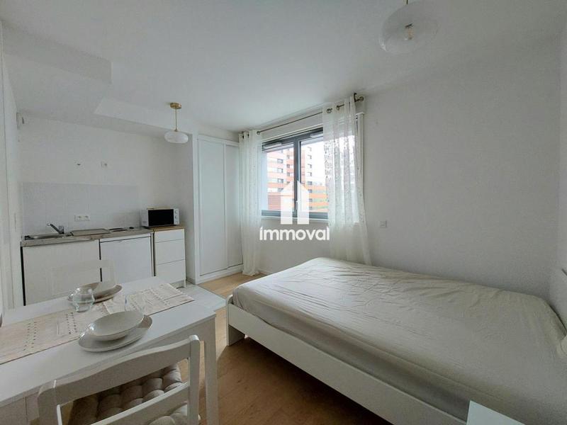 Studio - 20 m² - 1 pièce