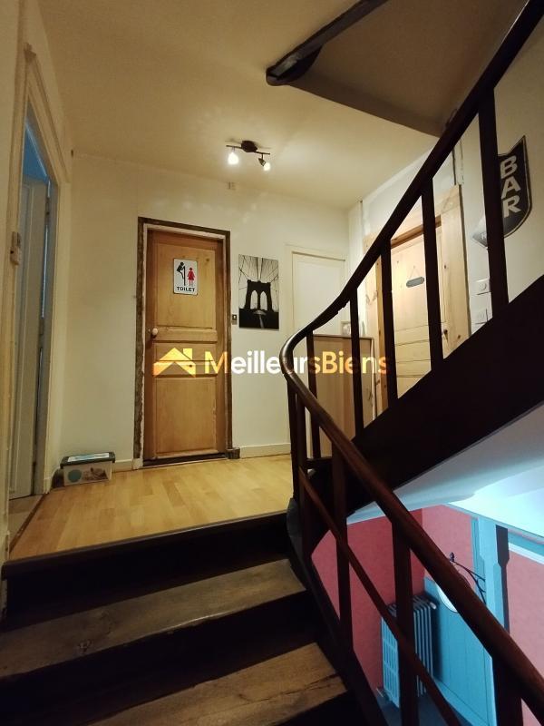 Maison de ville - 200 m² - 6 pièces