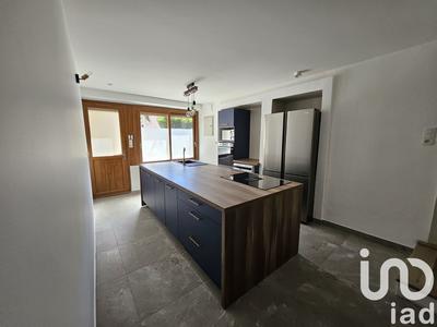 Maison - 97 m² - 5 pièces