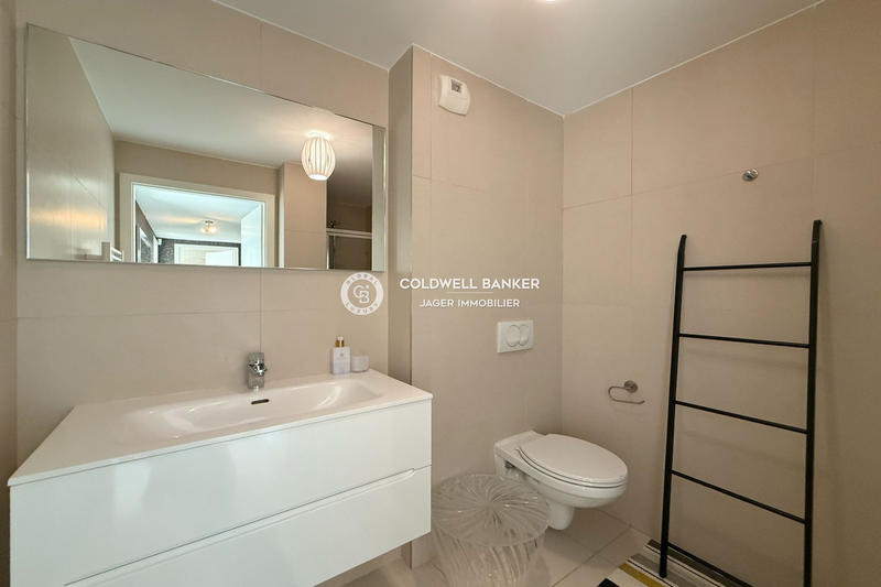 Appartement - 93 m² - 4 pièces