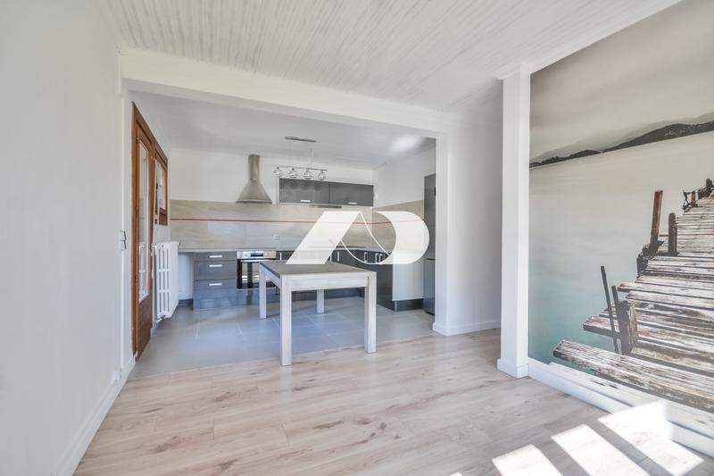 Appartement - 76 m² - 4 pièces