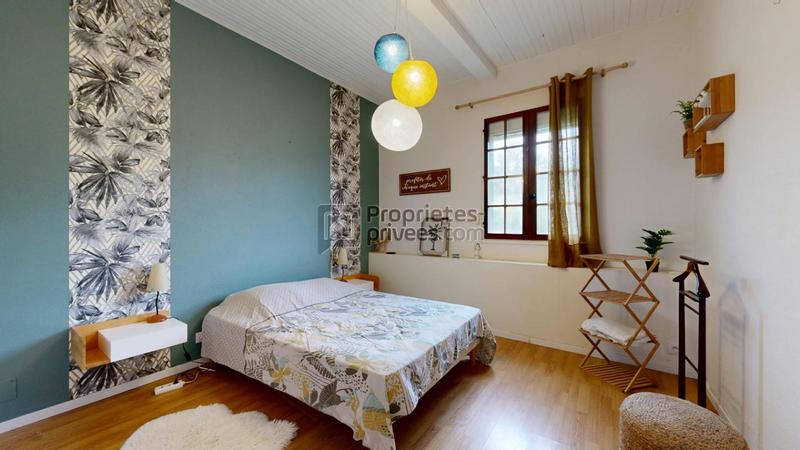 Maison - 260 m² - 9 pièces