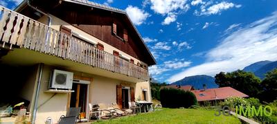 Châlet - 159 m² - 6 pièces