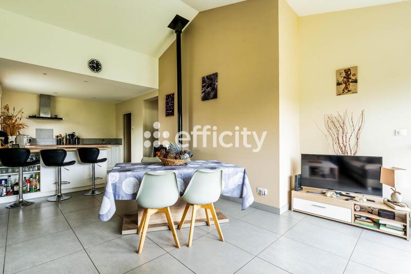 Maison - 95 m² - 4 pièces