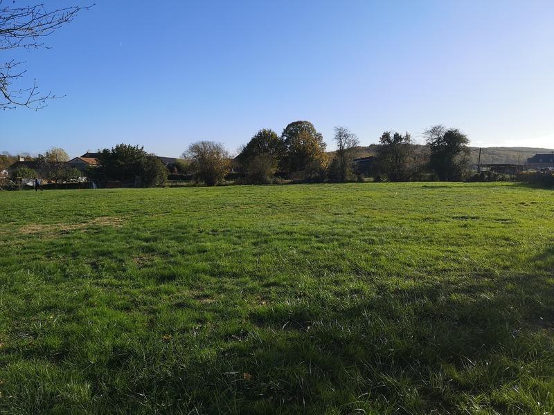 Terrain constructible - 1 280 m²