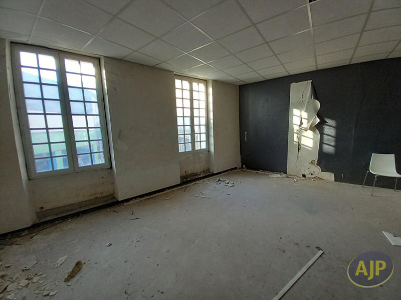 Immeuble - 5 pièces