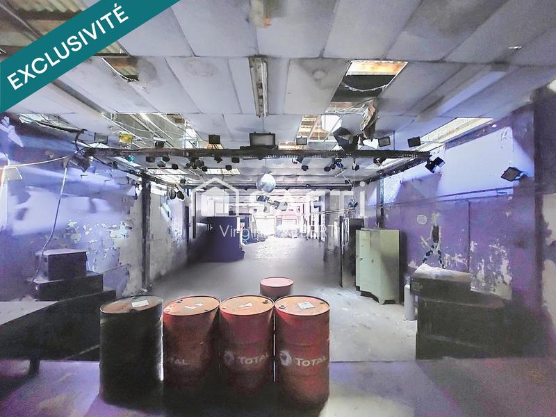 Maison - 432 m² - 10 pièces