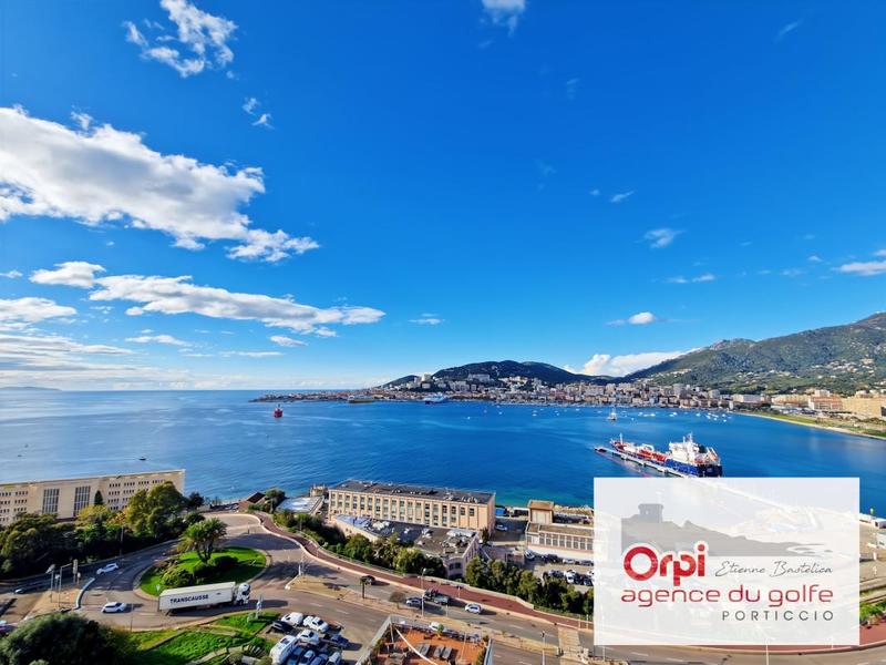 Appartement - 92 m² - 4 pièces