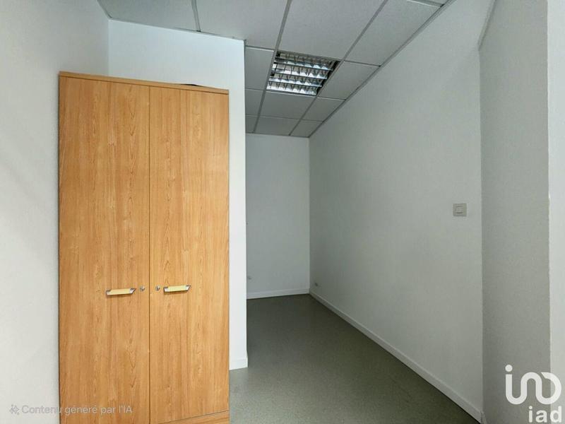 Local commercial - 302 m²