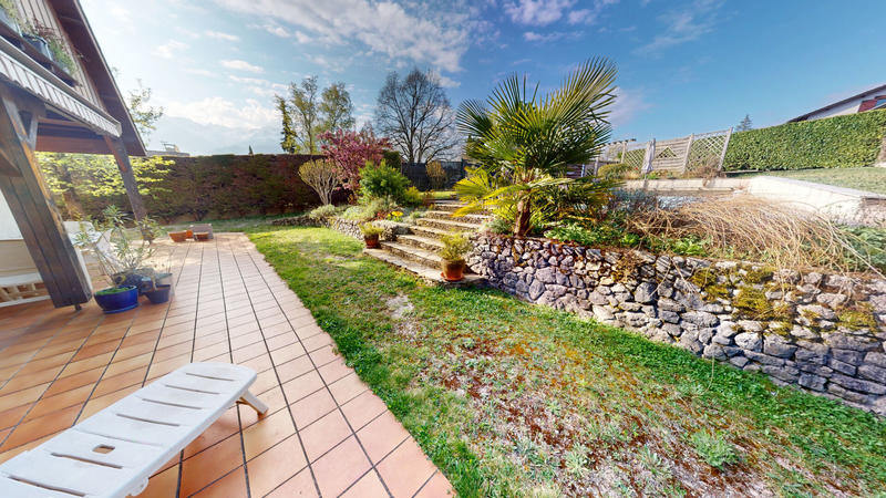 Maison - 140 m² - 5 pièces