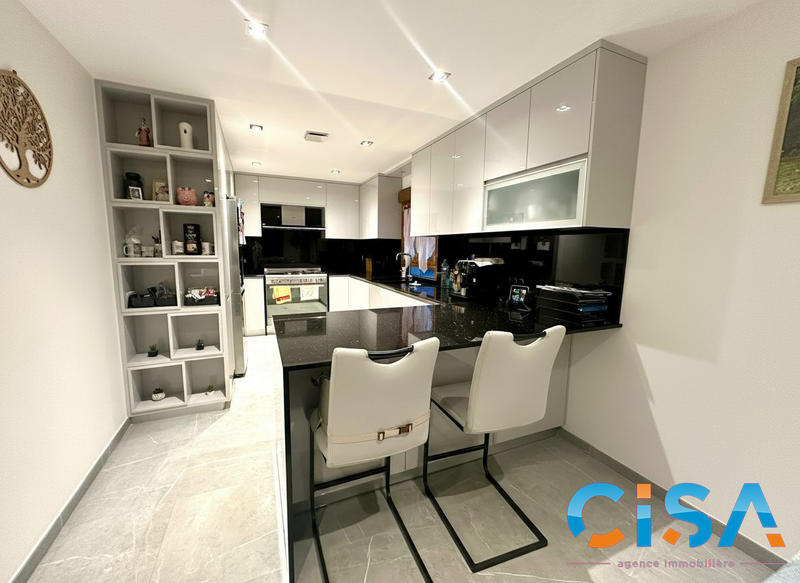 Maison traditionnelle - 135 m² - 6 pièces