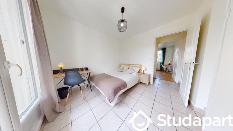 Chambre - 9 m² - 1 pièce