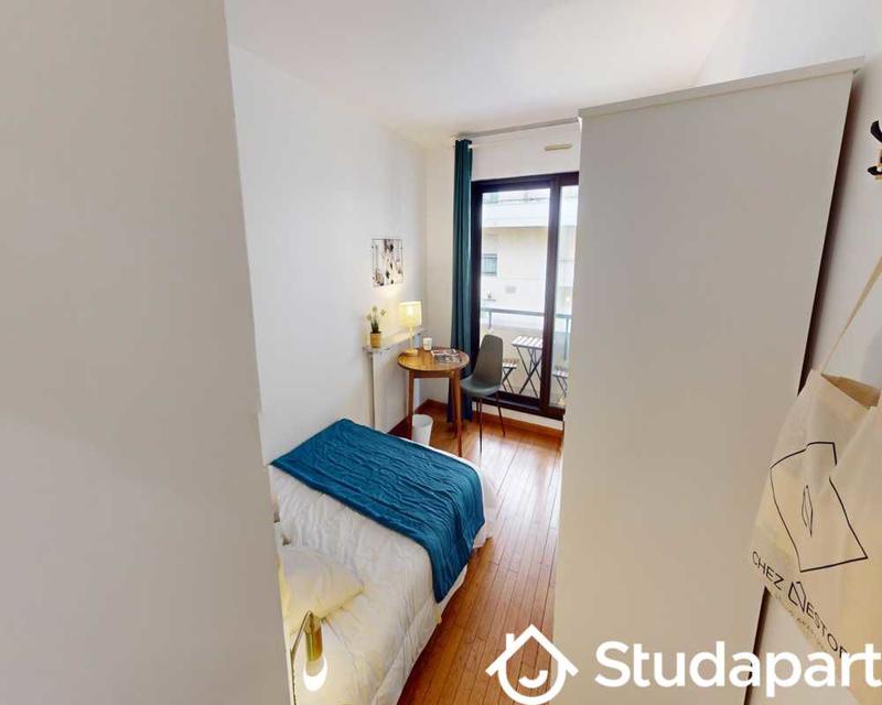 Chambre - 100 m² - 1 pièce