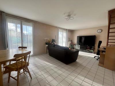 Maison - 96 m² - 6 pièces