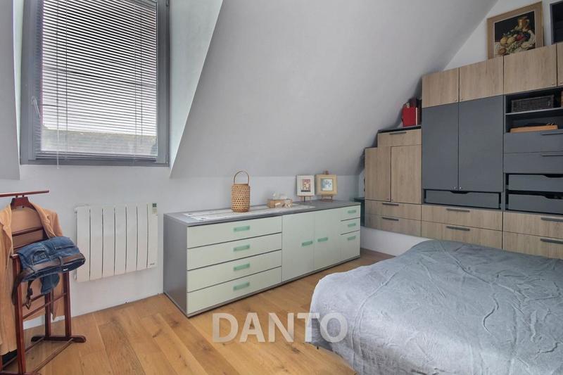 Maison - 175 m² - 7 pièces