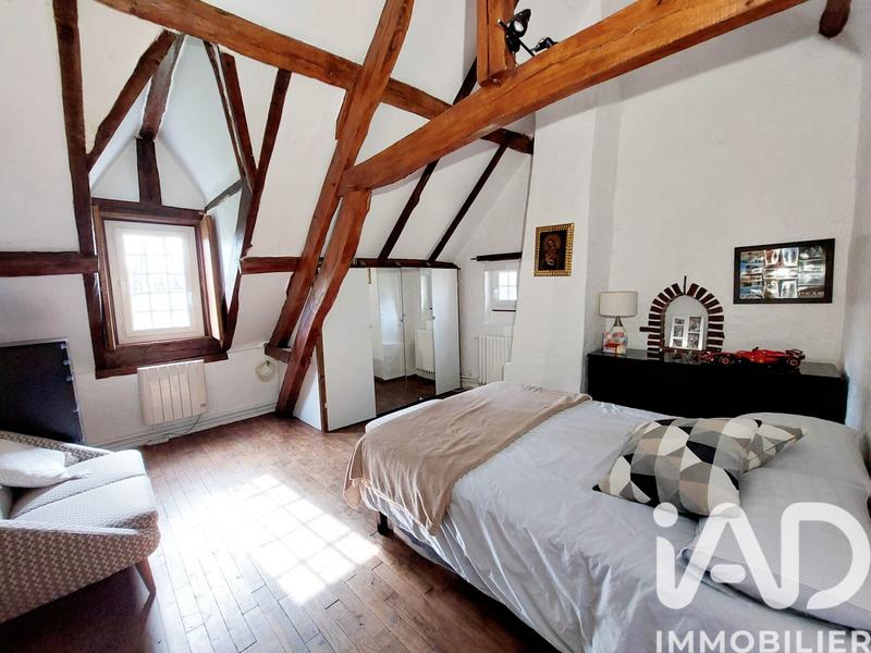 Maison - 265 m² - 8 pièces
