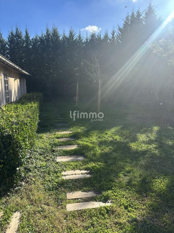 Maison - 200 m² - 5 pièces