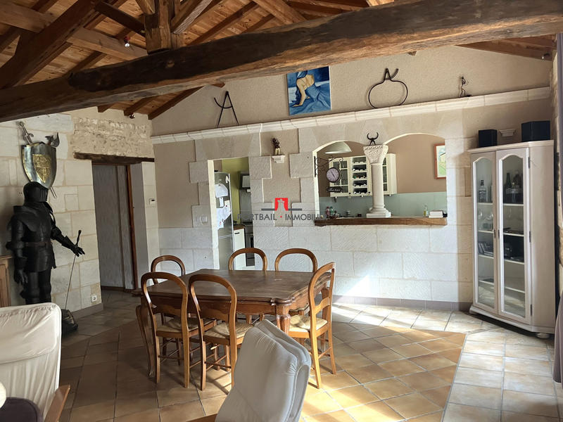 Maison - 220 m² - 6 pièces