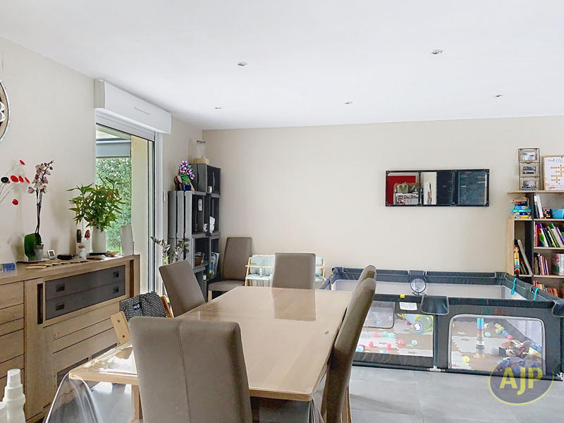 Maison - 145 m² - 6 pièces