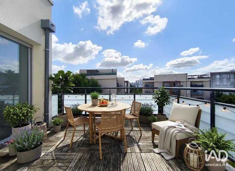 Appartement - 119 m² - 6 pièces