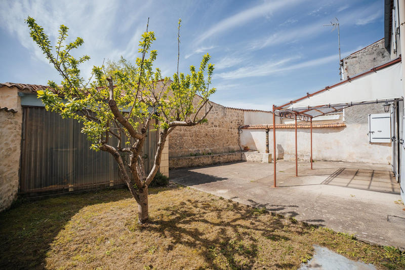 Maison - 102 m² - 4 pièces