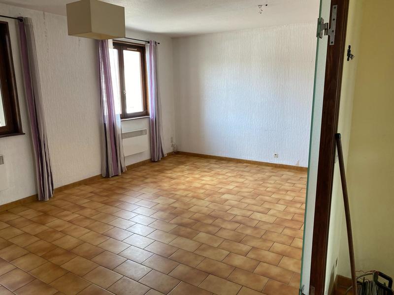 Maison - 450 m² - 20 pièces