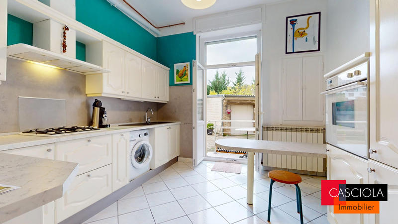 Appartement - 85 m² - 4 pièces