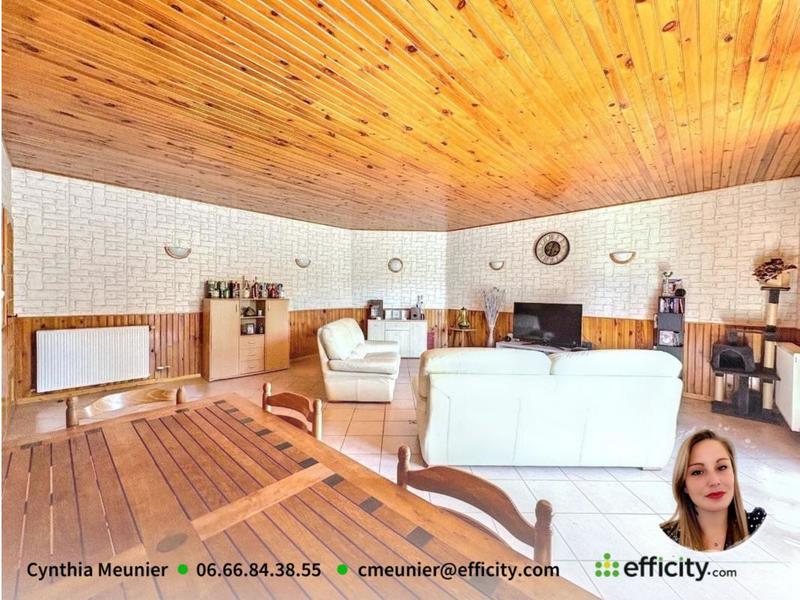 Maison - 324 m² - 11 pièces