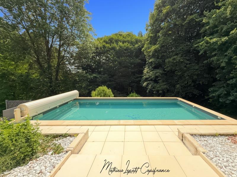 Maison - 190 m² - 6 pièces