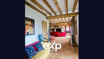 Propriété - 220 m² - 8 pièces