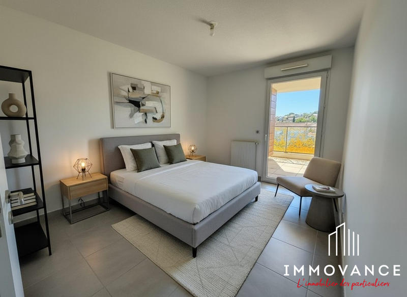 Appartement - 90 m² - 4 pièces