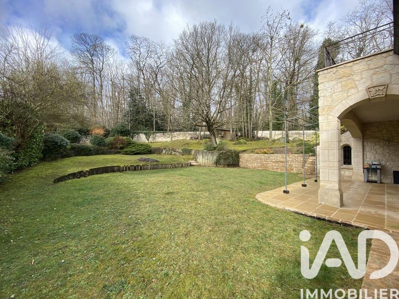 Maison - 253 m² - 8 pièces