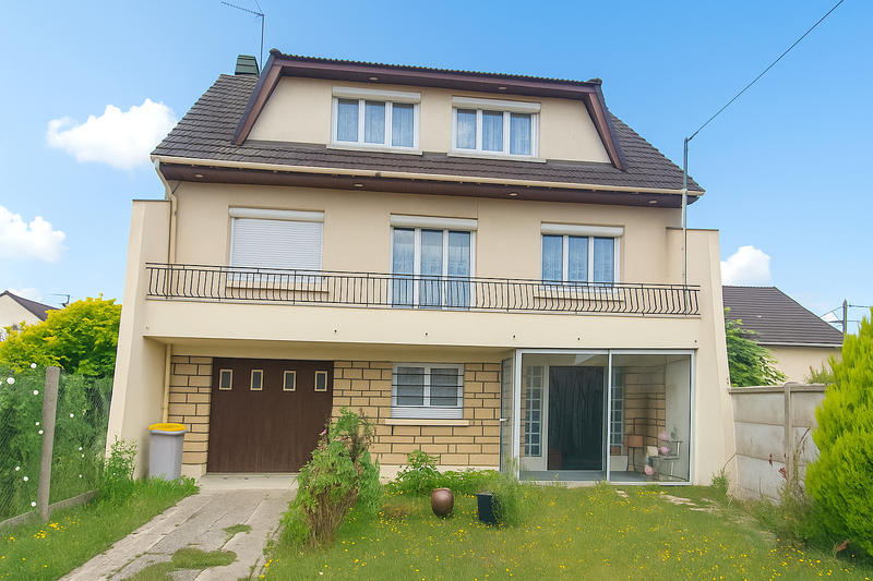 Maison - 130 m² - 6 pièces