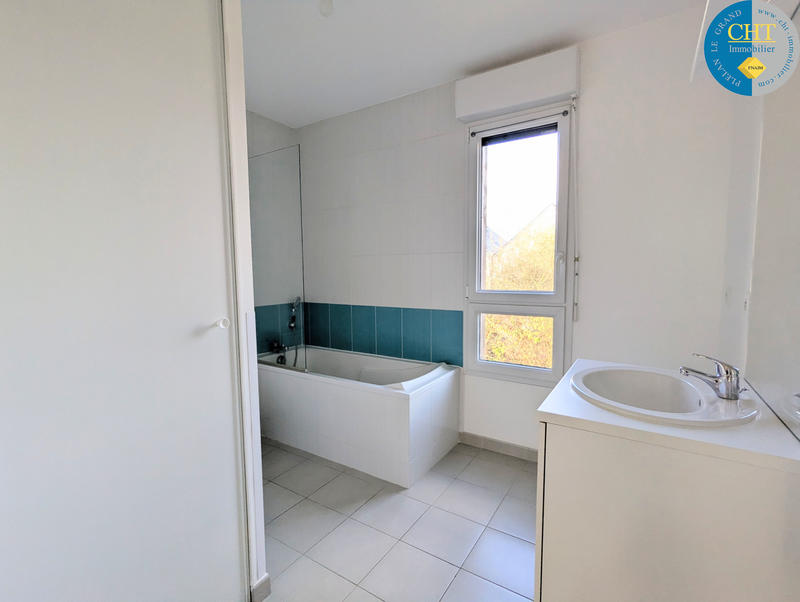 Maison - 94 m² - 5 pièces