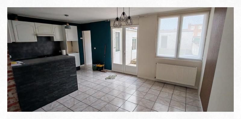 Maison - 85 m² - 5 pièces