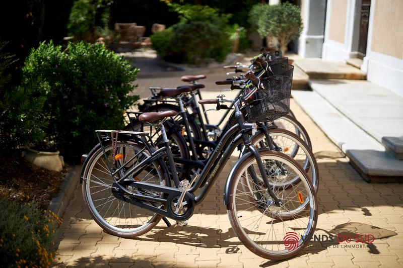 Fonds de commerce - 895 m²