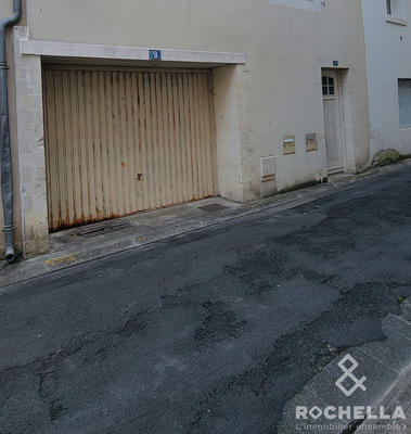 Parking / Garage - 35 m²