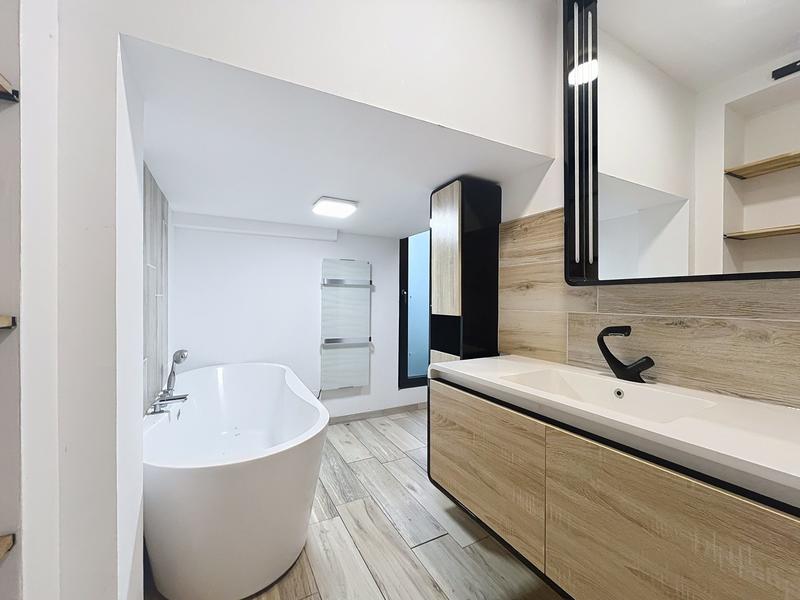 Maison traditionnelle - 138 m² - 6 pièces