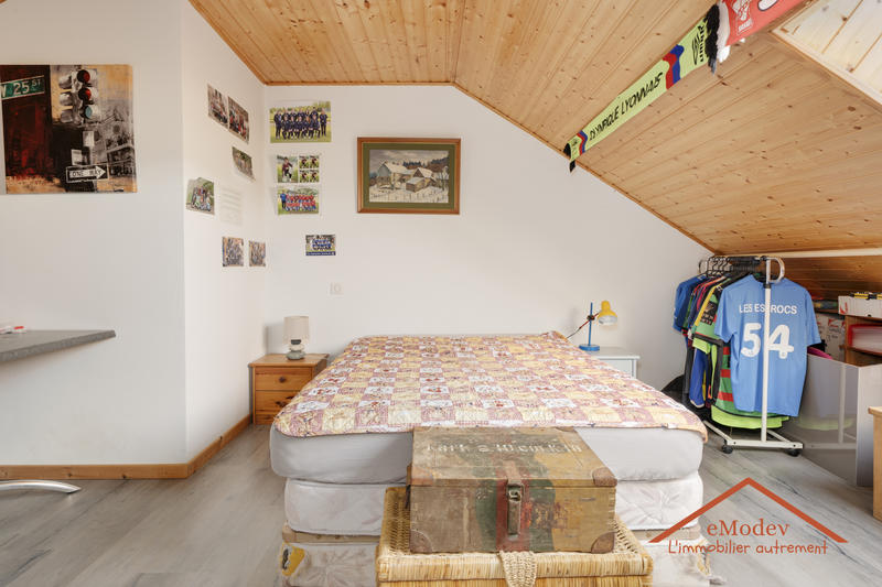 Local d'activités - 263 m²