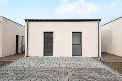 Maison - 93 m² - 4 pièces