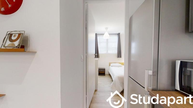 Chambre - 9 m² - 1 pièce