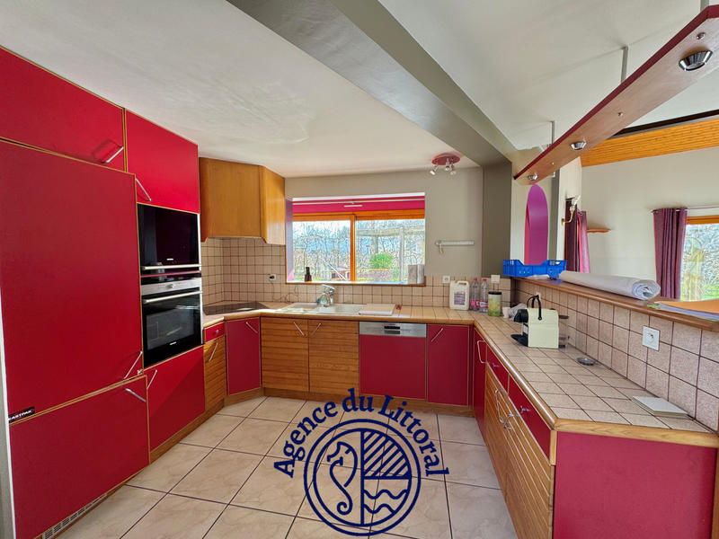 Maison - 240 m² - 6 pièces