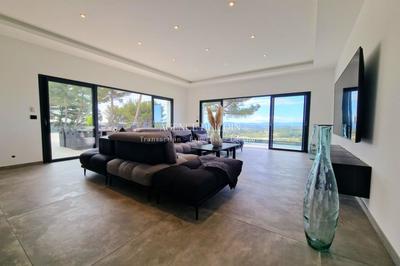 Villa - 180 m² - 7 pièces