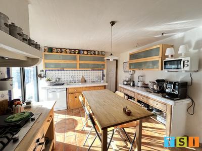 Maison - 190 m² - 6 pièces